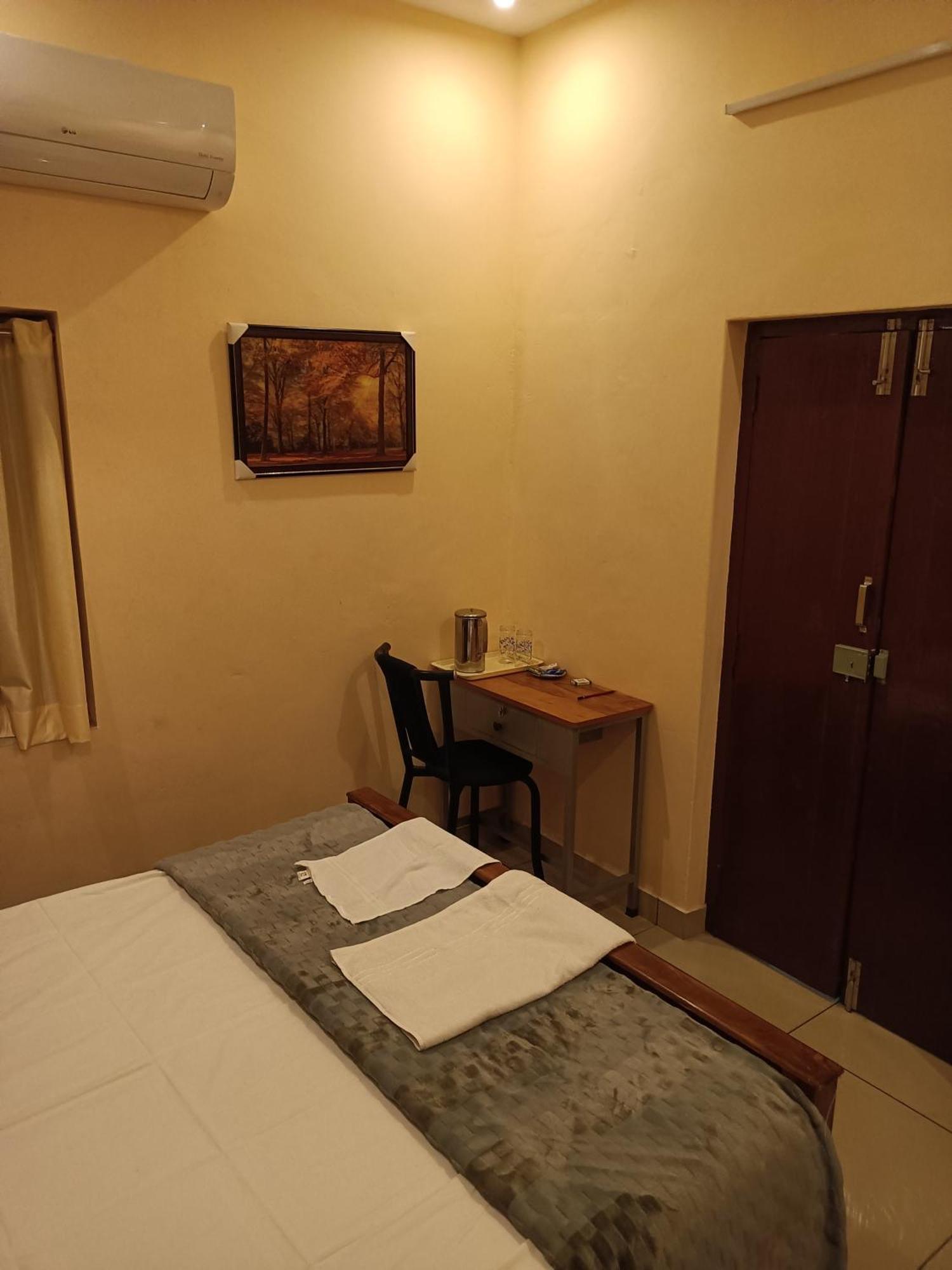 Sree Nivas Homestay Thiruvananthapuram Exterior photo