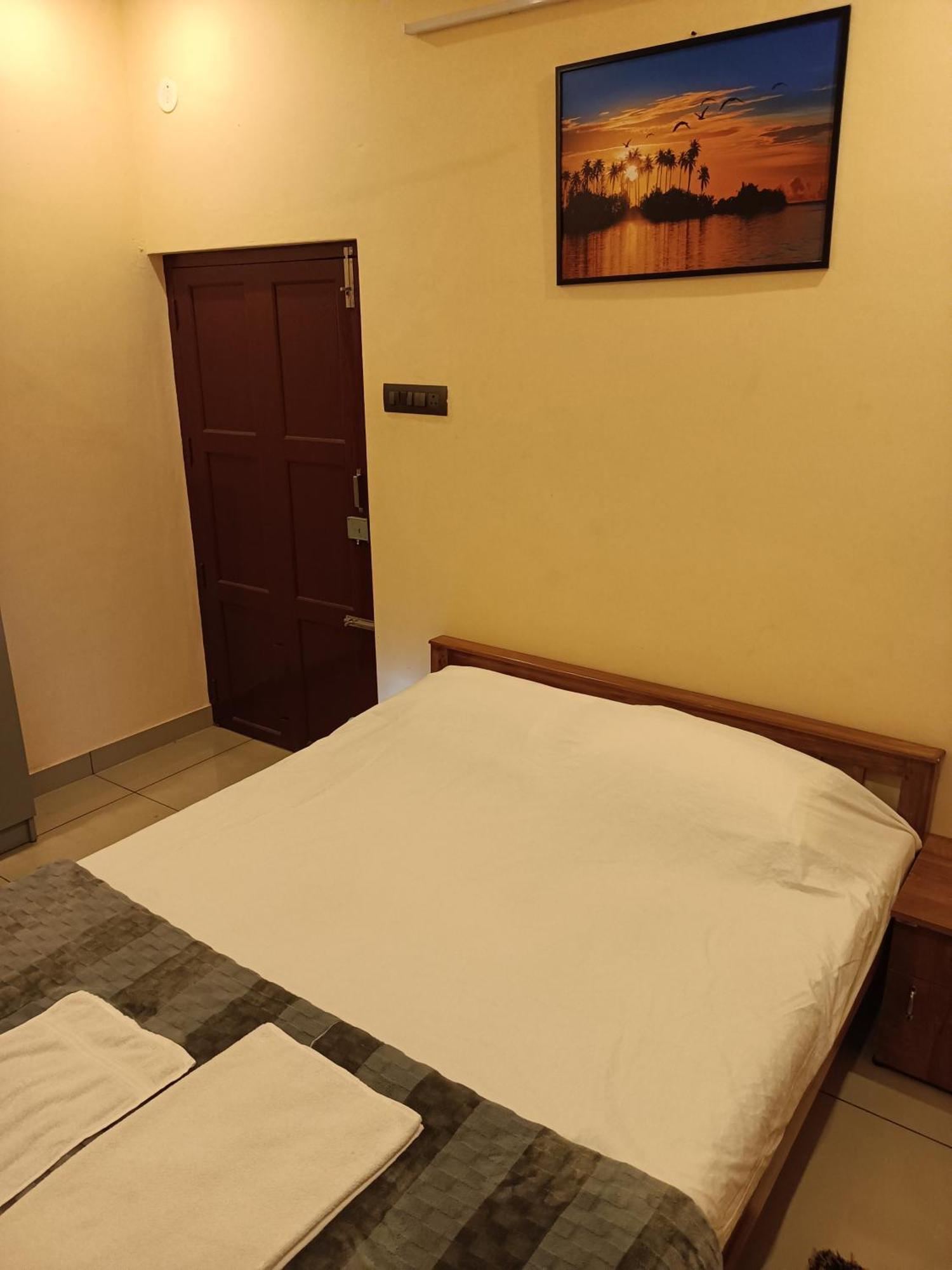 Sree Nivas Homestay Thiruvananthapuram Exterior photo